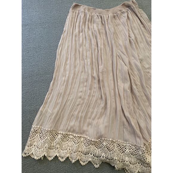 Free People Women's L Flowy Shorts Beige Cropped Culottes Crochet Lace Hem - Picture 8 of 14